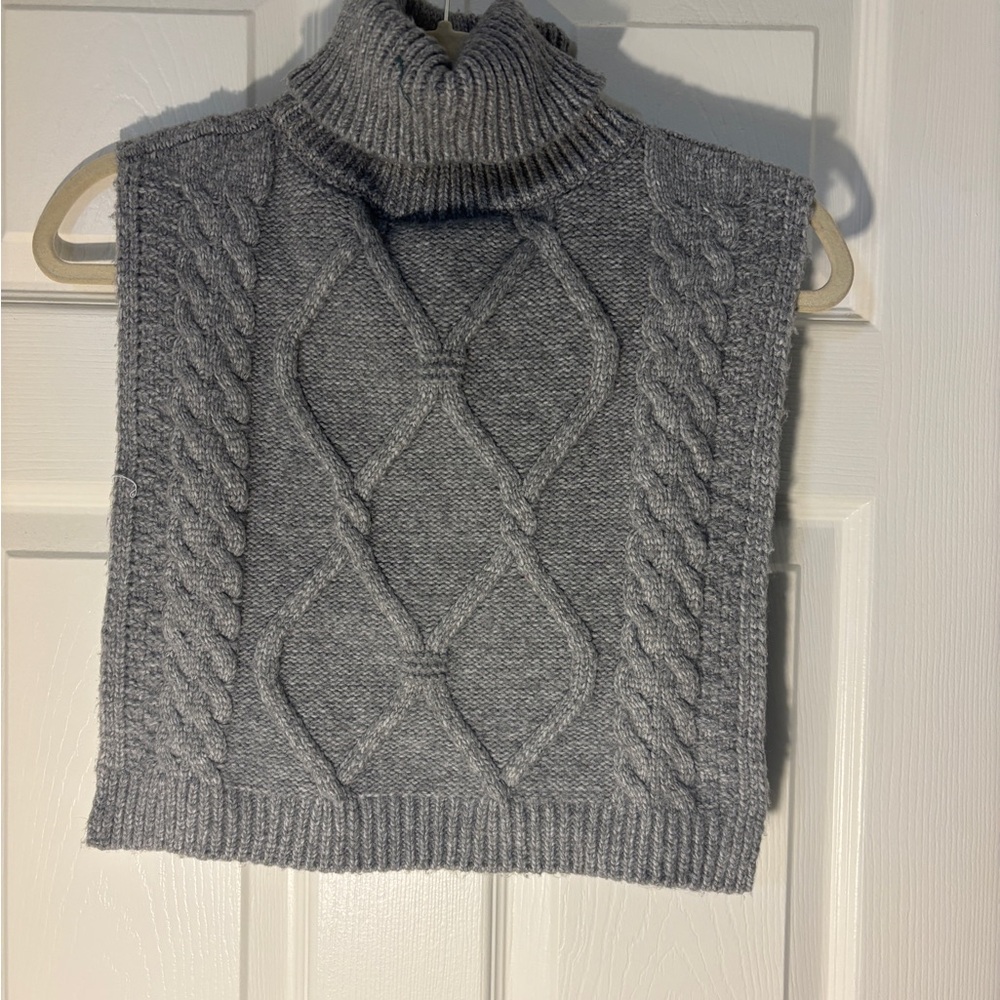 Primark Gray Cable Knit Turtleneck Dickey
